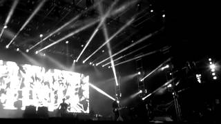 Famous Interpol- Everything is Wrong @ViveLatino2015 Net Worth