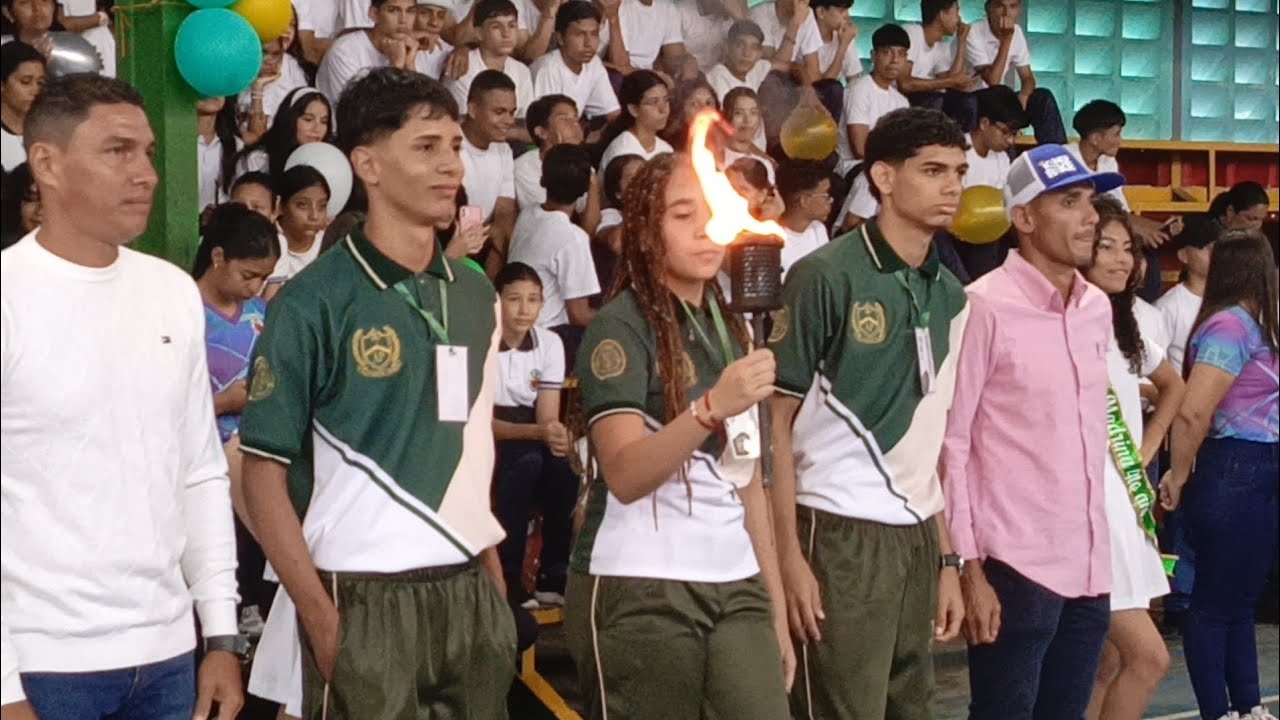 Liceo Cándido Antonio Meza de Barinitas, inauguró fase Intercursos deportivos