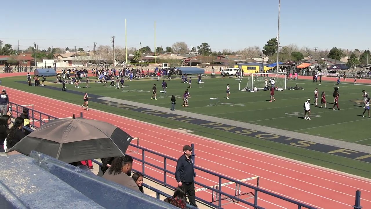 Varsity Girls 3200m Finals