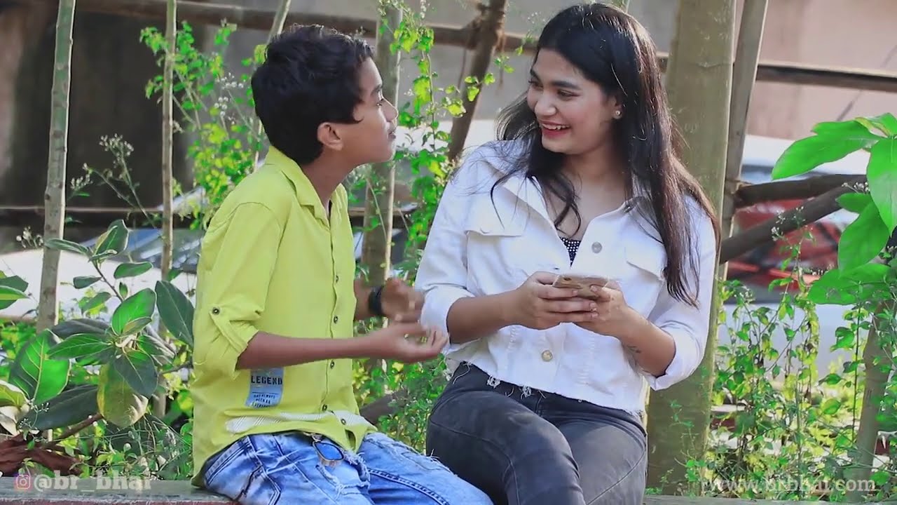 Owais Saying: Dance Partner Prank On H0t Girl | Couple Dance Prank, Meri Girlfriend Banogi | BRmasti