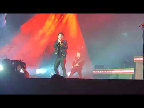@panicatthedisco Don't threaten me with a good time LIVE
