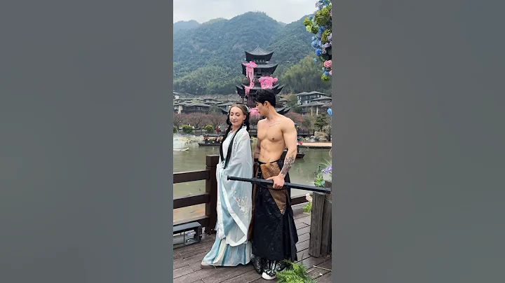 This Surprise Guest Made Our Photoshoot Unforgettable! 😱💥 #shorts #travel #fyp