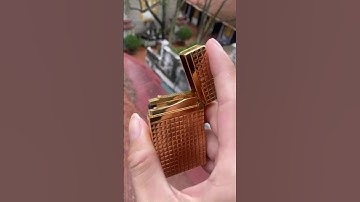 Bật lửa Dupont trắng kẻ vuông trắng D138 ( 0918924444)