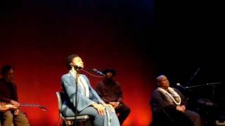 LIZZ WRIGHT SINGS AMAZING GRACE (A CAPELLA) Odetta Tribute