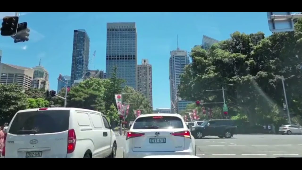 Sydney's Suburbs,Woollahra to Lane Cove  Tunnel