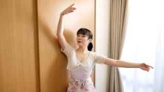 バレエ初心者がつまづきやすい、左右の手がバラバラになってしまう時のヒント