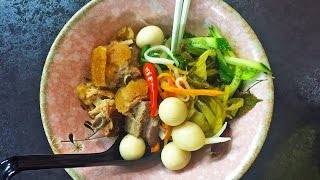 Braised Roasted Pork Belly with Vermicelli /Bun Heo Quay Kho (English sub)