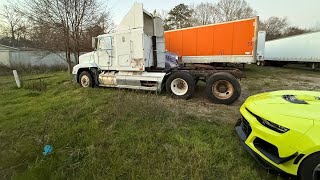 Time to strip down my new truck (1995 Freightliner FLD120)