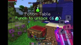 Destroying ￼ people in hive bedwars mega ￼