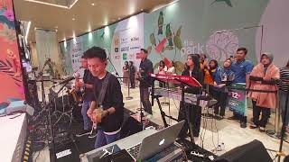 Keisya Levronka  Celengan Rindu Cover guitar Cam By Andre Riva  At The Park Pejaten Jakarta