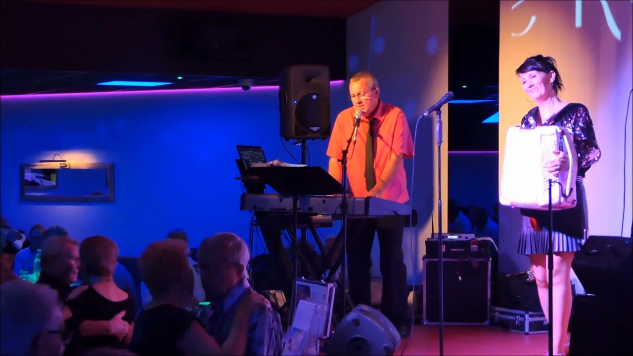 Orchestre Stéphanie RODRIGUEZ. Séquence émotion au dancing 