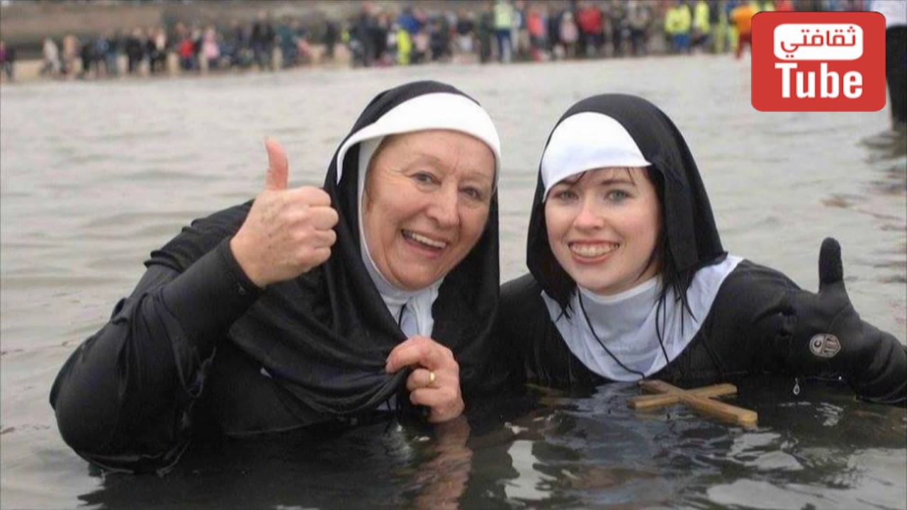 Монашки в бане. Монахини в бикини. Монашка в бассейне. Nun Water. Nuns Outdoor Wind