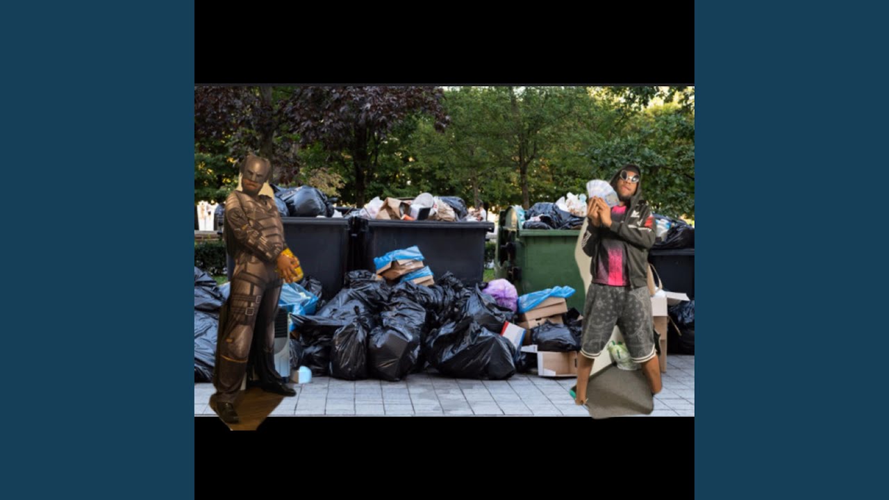 Guarda SUCKY su YouTube Guarda SUCKY su YouTube