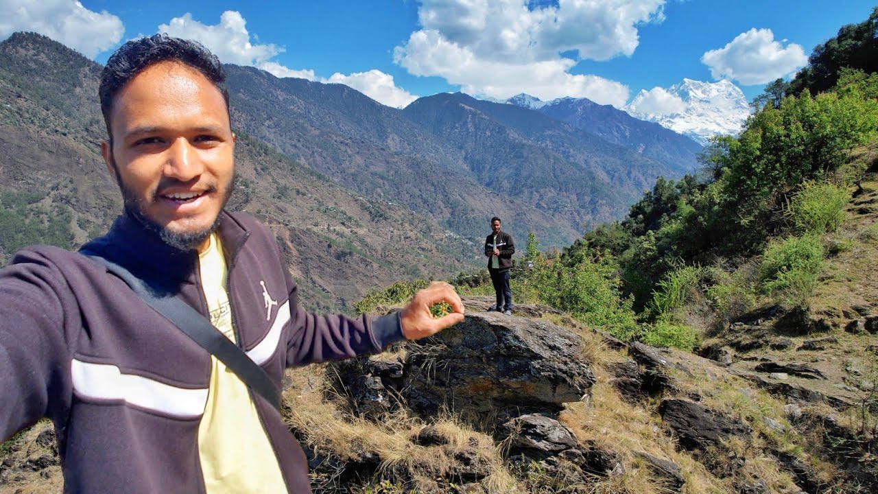 पहुँच गया पहाड़ की खूबसूरत चोटी पर || Pahadi Lifestyle Vlog || Pahadi ...