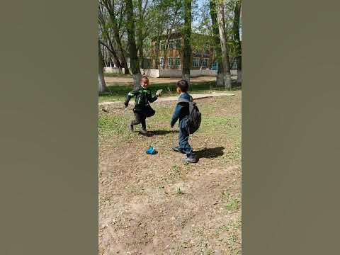 драка школьников - YouTube