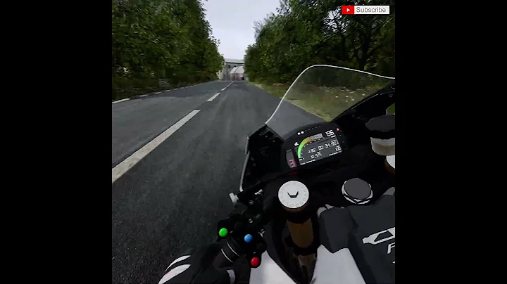 The Tense Moment During the Crash at the Corner - DayDayNews