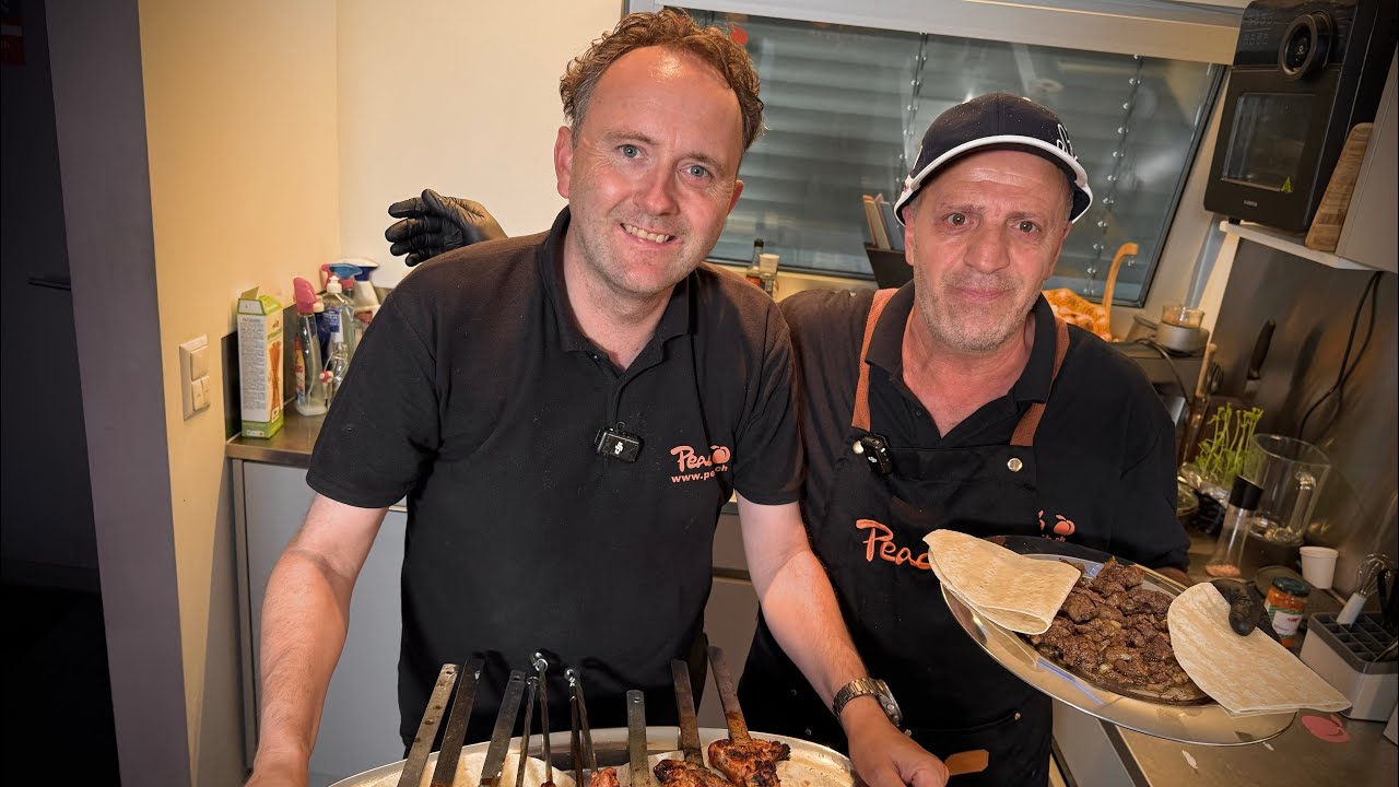 Die Kanzlei Kochshow Nr. 326 mit Mesbah Mimo - Arabische Grilladen auf der Landhaus Terrasse