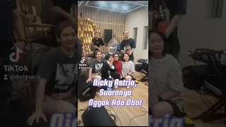 Nicky Astria, \