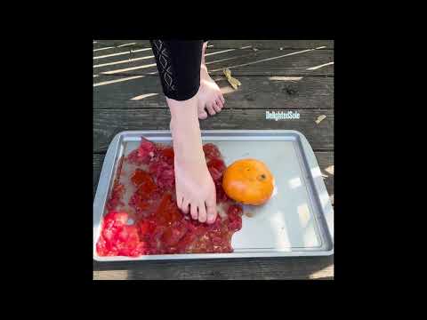 Large Tomato Bare Foot Smash - Above View Only