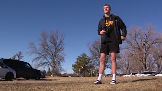 Shorts weather: Iowans get outdoors to enjoy warm winter day