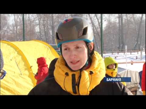 В Барнаул съехались лучшие ледолазы страны