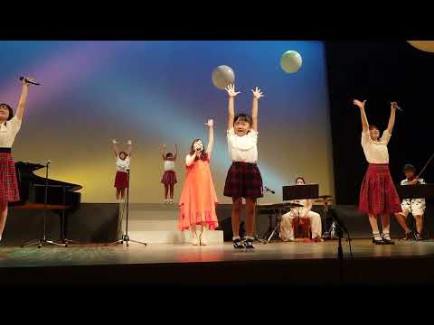 『 ツバメ ダンス 』 たのしそ～ ♬