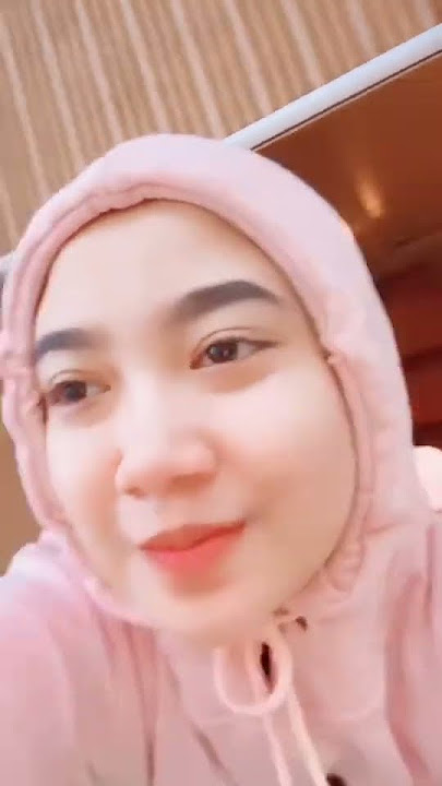 kamar sebelah ada suara gituan dan desahan