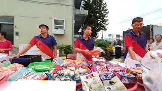 肥槌即傳0929-5哈哈 第一次看到客人買太多 老闆頓時傻了 大概過了兩秒才回過神來 嘉義趙又廷海鮮拍賣 星期二彰化社頭夜市