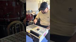MPC2000XL en action