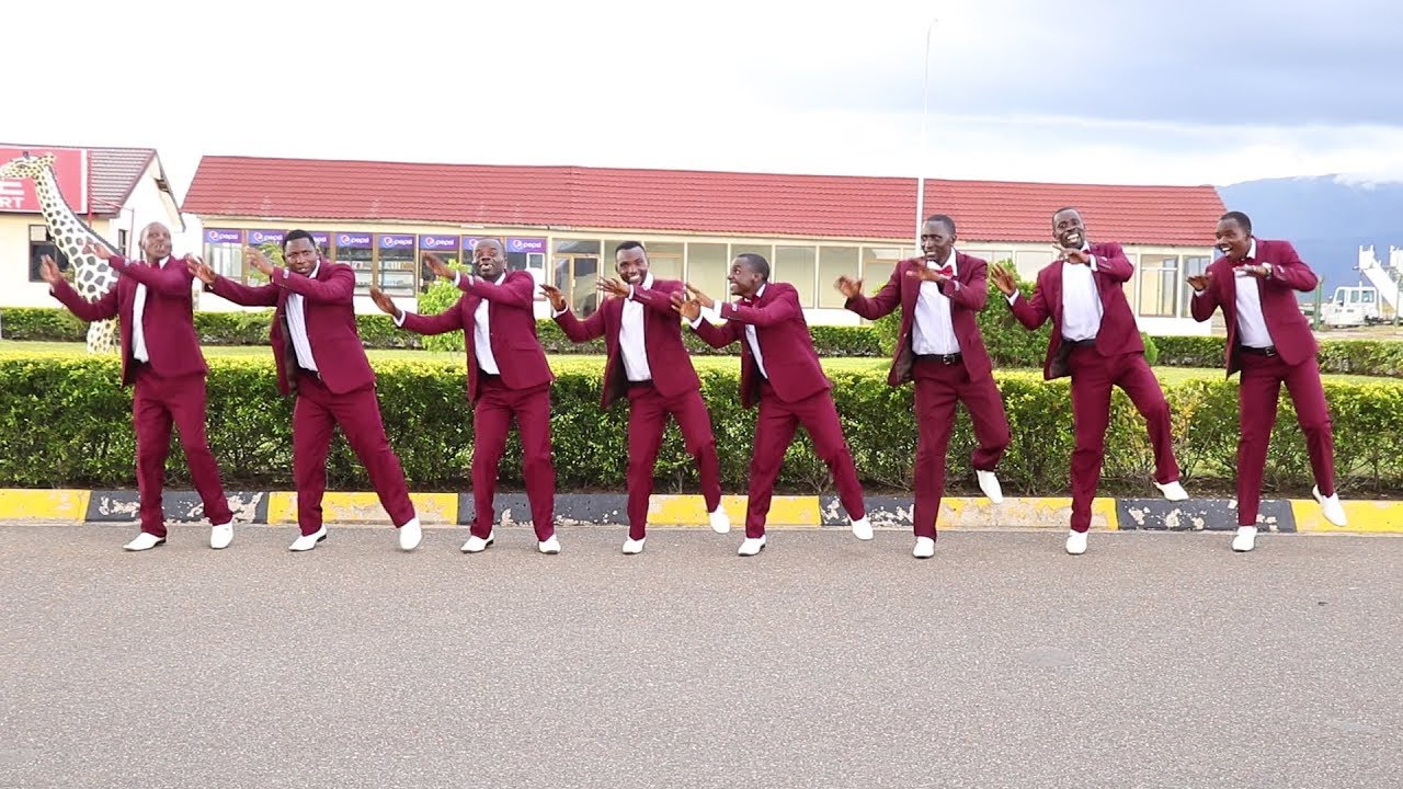 NIKULIPE NINI MUNGU-Kwaya ya Mt  Anyesi (Official Gospel Video-HD)