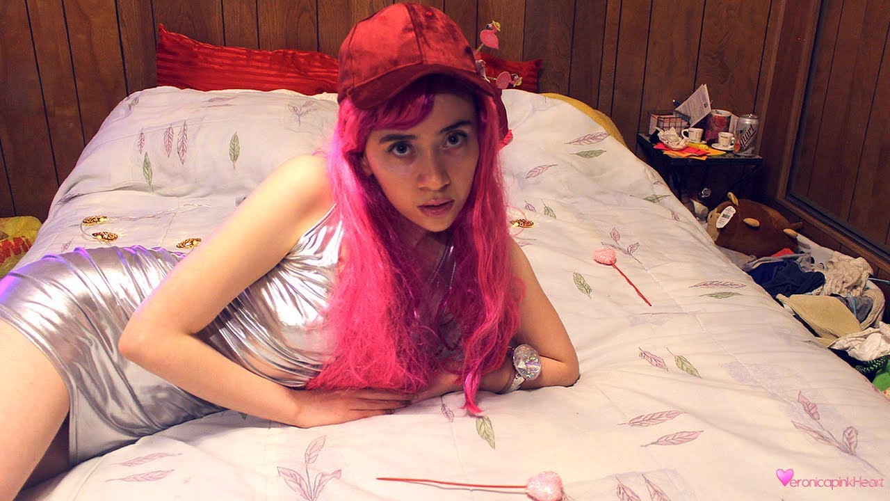 VeronicaPinkHeart- Blunts beat(Official Music Video)