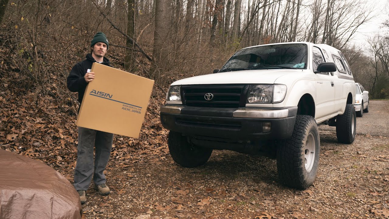 Mangled Radiator Replacing My Mangled Radiator Fan On The First Gen 4x4 Tacoma - YouTube