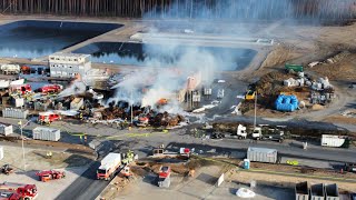 Exklusive Drohnenvideos zeigen Ausmaß von Brand auf Gelände von Tesla-Fabrik