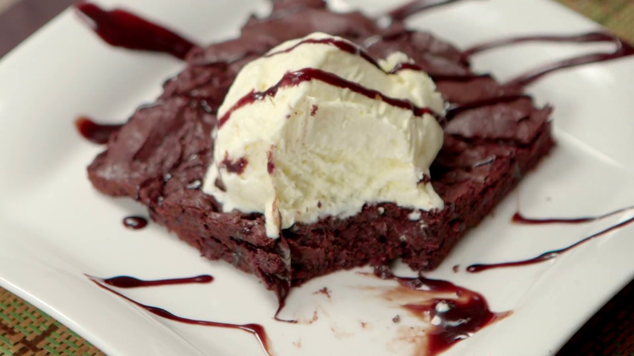RECEITA DE COOKIE DE CHOCOLATE RECHEADO OU BROWNIE DE CHOCOLATE? L SOBREMESAS L VIX