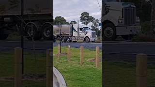 Kenworth Trucks An Australian B-Double Truck Taking On A Busy Intersection