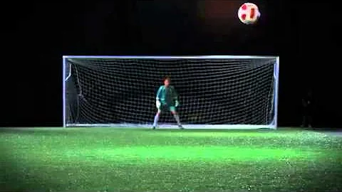 Cristiano Ronaldo tested to the limit _ Al límite [CASTROL].mp4