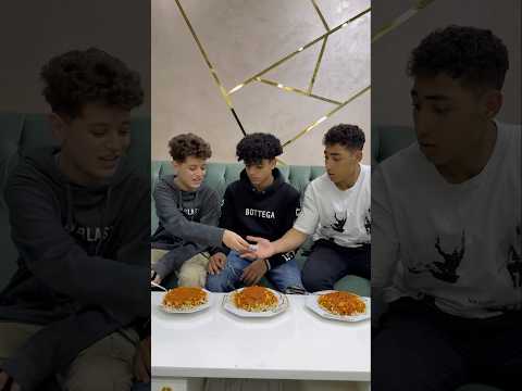 الخمسين جنيه لفت عليهم في عزومة الكشري