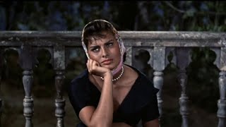 Sophia Loren seduces Cary Grant with her magical beauty in Houseboat ( 1958 )