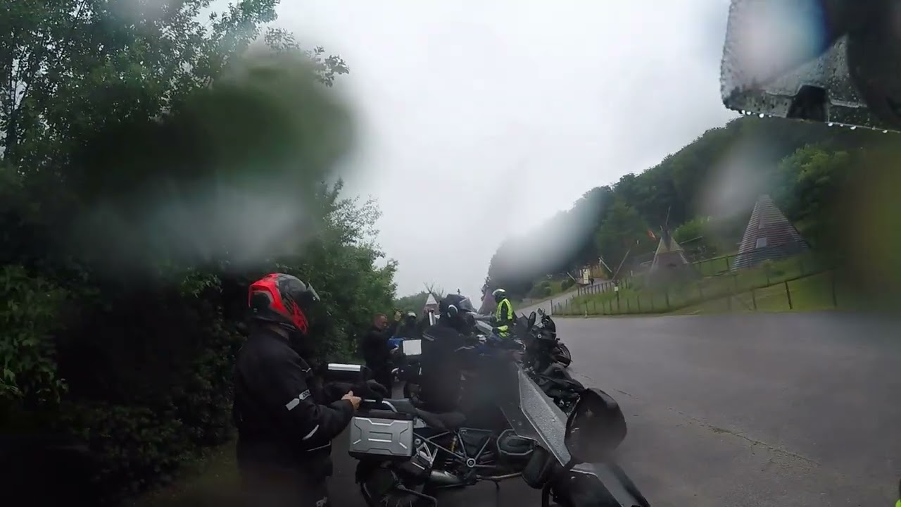 Mouscron  Grandcamp - Maisy