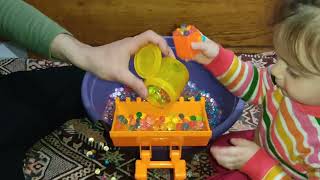 Ikroş Kepçe Ile Maymuncuk Taşıdı