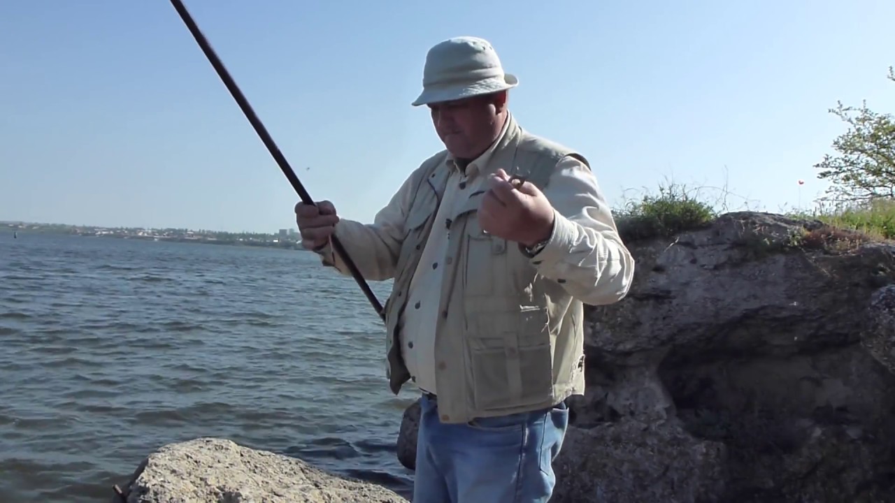 Рыбалка в Николаеве весной на маховую удочку Май 2017 - YouTube
