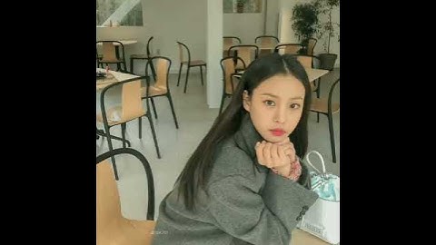 Go Min-si in real life💗🙄