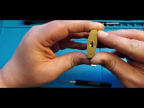 Brinks Brass-Bodied Padlock (171-30001?) Single Pin Picked