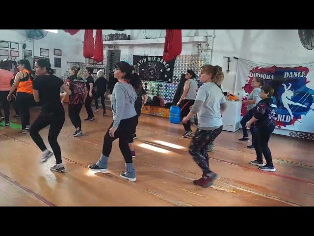 zumba reggeaton dale mambo class=