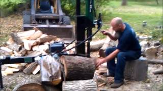 Splitting wood with Menards Forest King 22 ton log splitter and possible Big Foot sighting