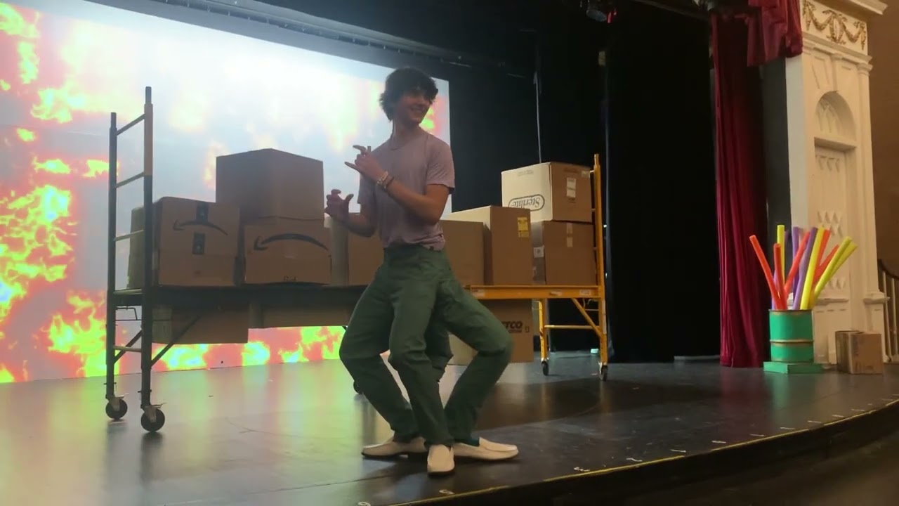 Squidward's Legs Testdrive - SpongeBob TYA at the DCT!