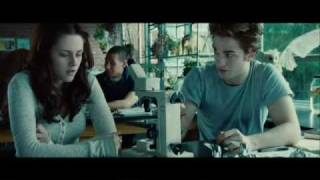 Twilight fall To Pieces  Avril Lavigne