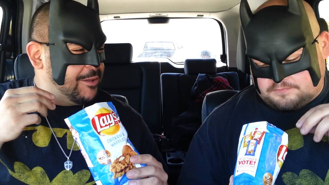 TheFoodChasers EP. 04 Review Of Lay's New Chicken And Waffle Chips - Okchief420