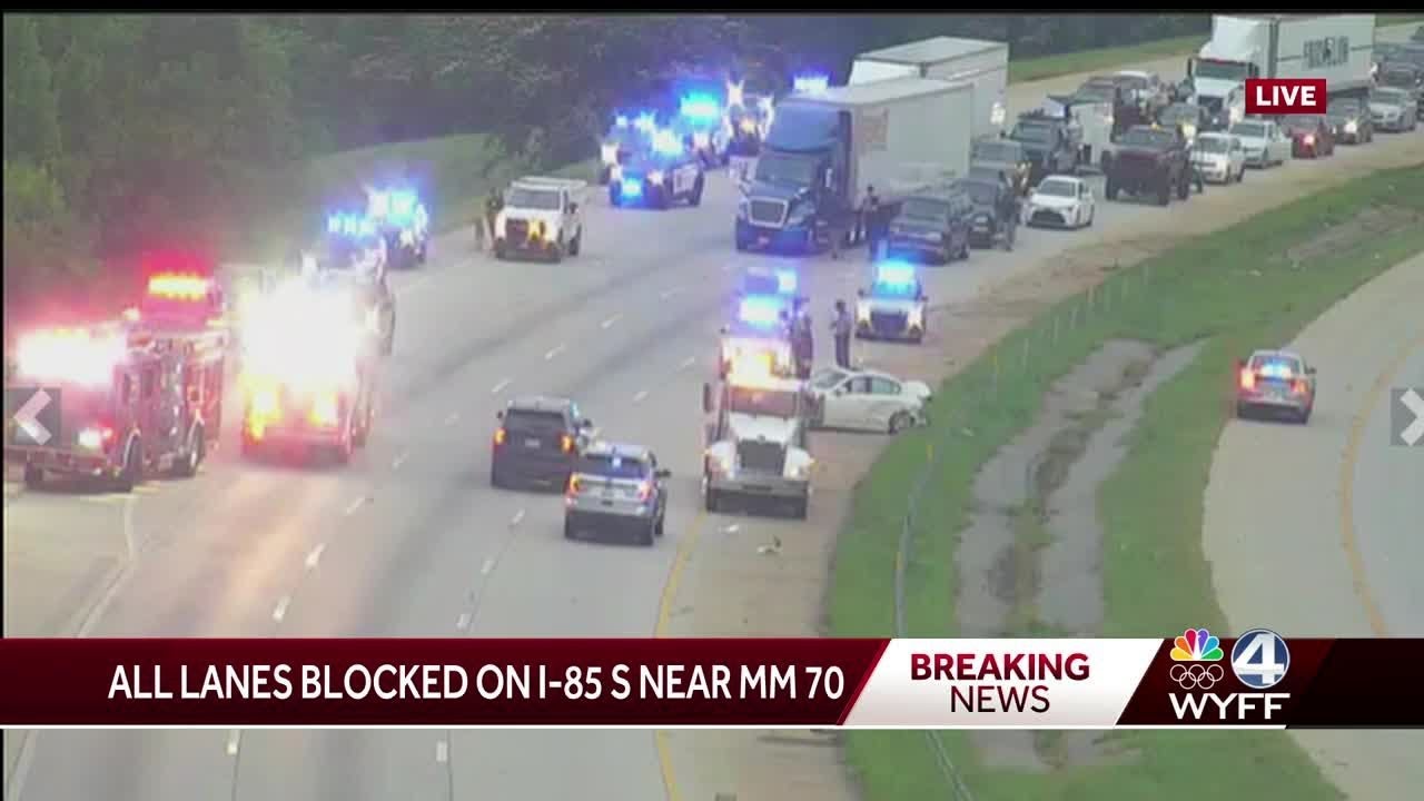 All lanes blocked on Upstate interstate - YouTube