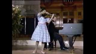 Video thumbnail of "SARAH CHANG (AGE 10) - PLAYS "SALUT D'AMOUR" BY ELGAR"